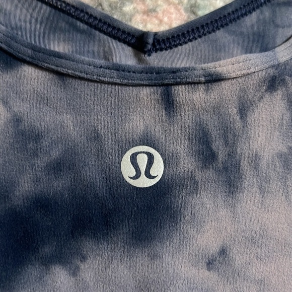 Lululemon Align Tee in Diamond Dye - Picture 9 of 9